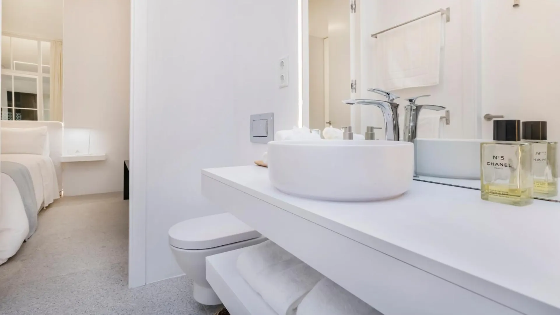 Bhost - Lumiere Suites Cordoba Apartment