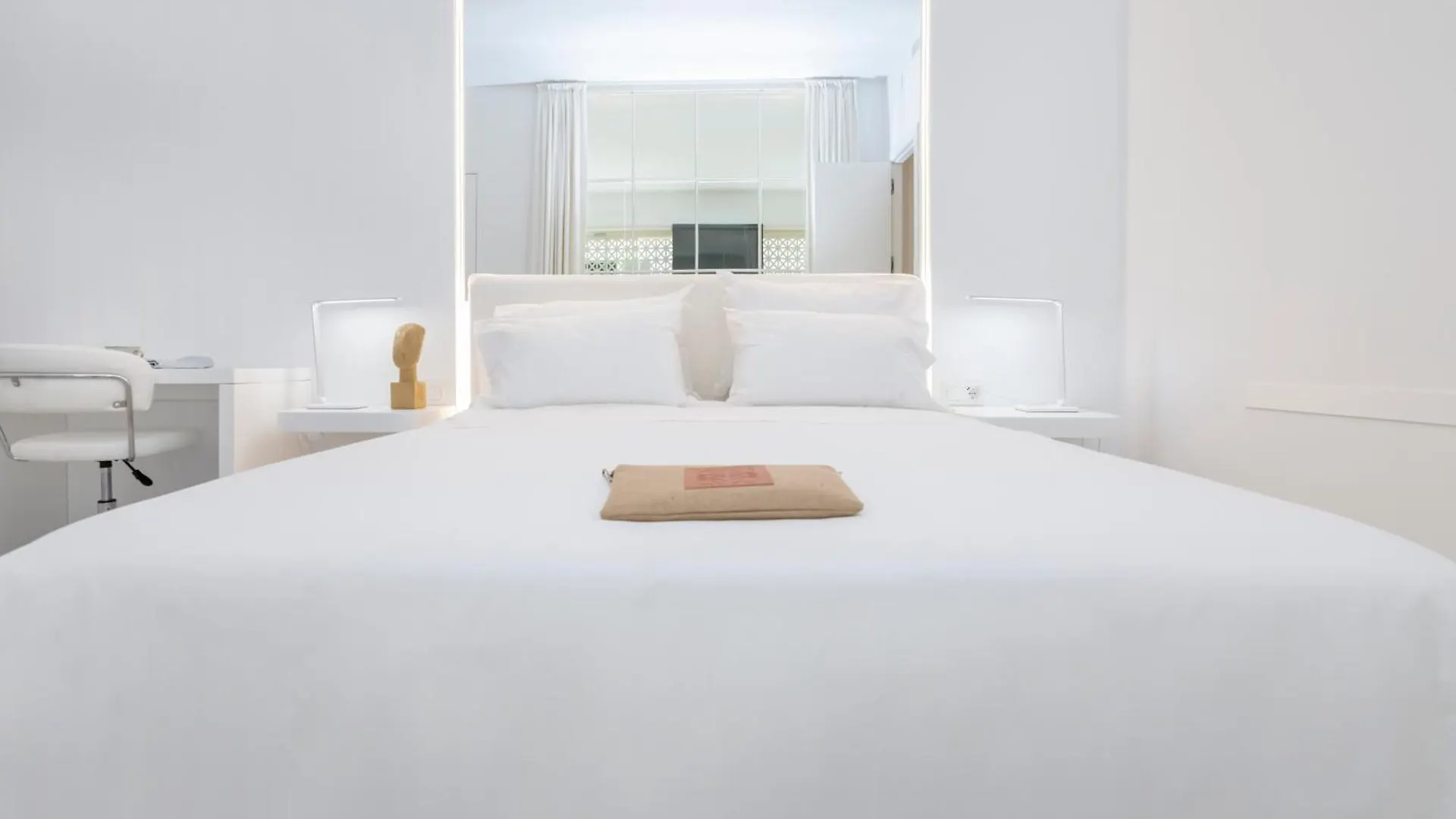 Apartment Bhost - Lumiere Suites Cordoba Spain